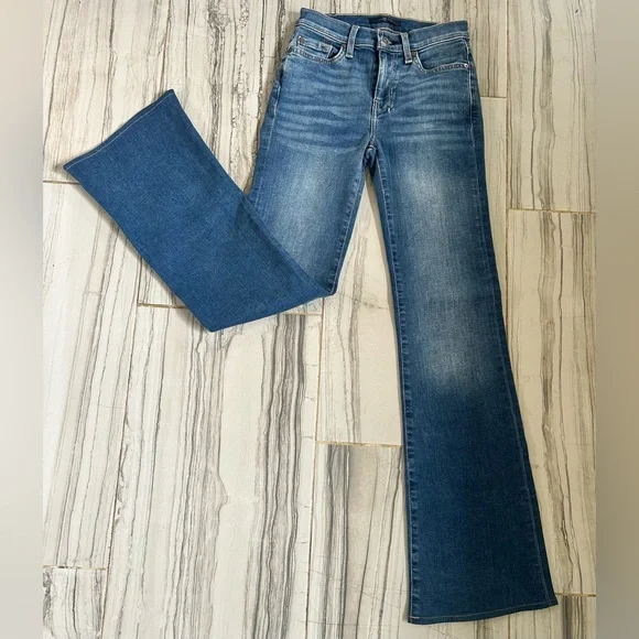 7 For All Mankind Dojo Tailorless Bootcut Flare Jean w/ Embroidered Back Pockets - Picture 5 of 16